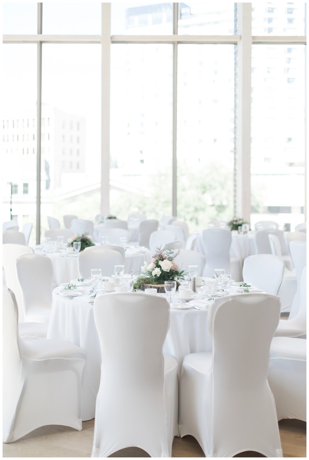 White wedding tables Ottawa's NAC O'Born room wedding venue: The Barnett Company - Ottawa Wedding Photographer