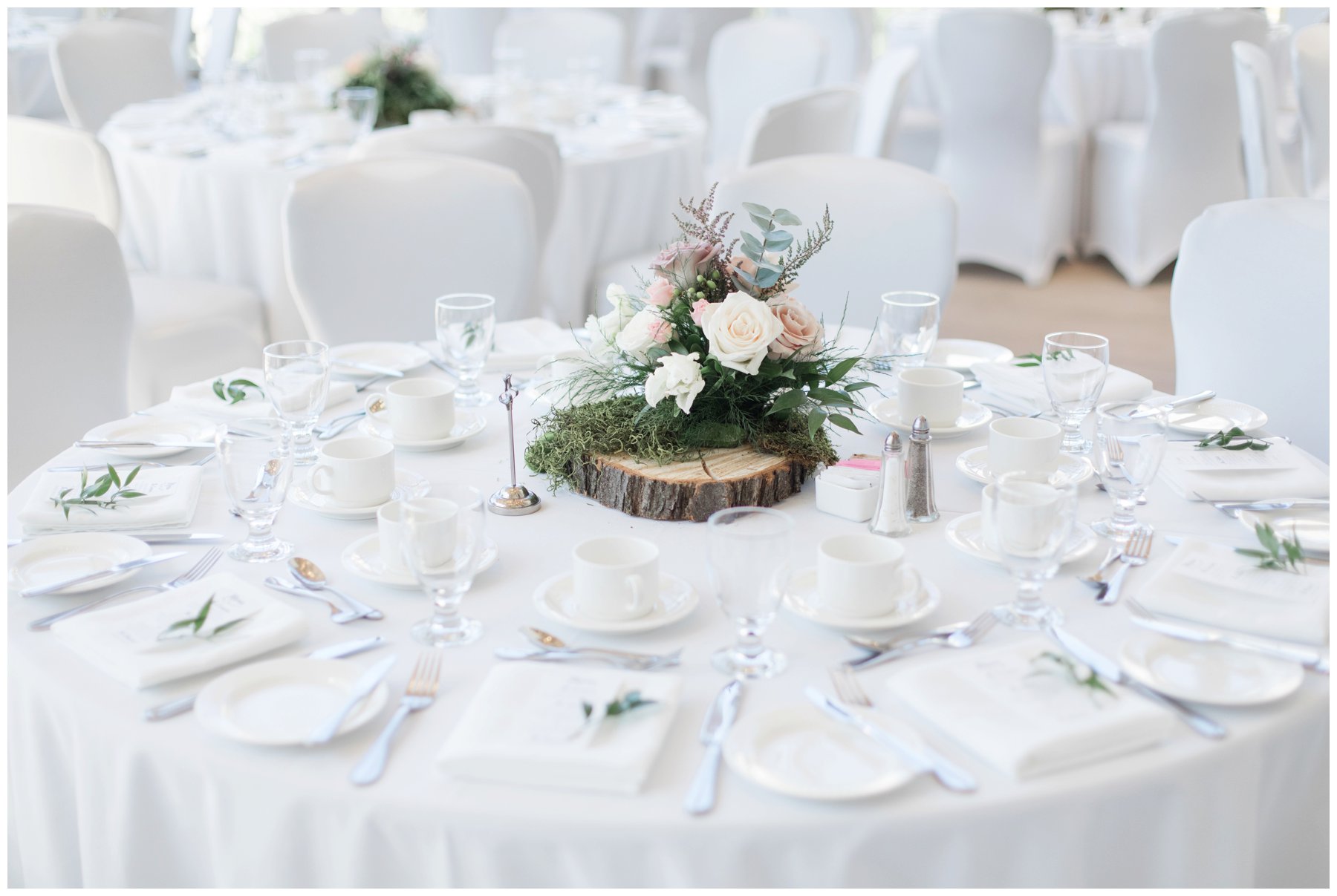 White wedding tables Ottawa's NAC O'Born room wedding venue: The Barnett Company - Ottawa Wedding Photographer