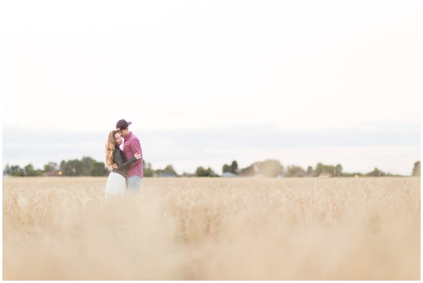 Ottawa Wedding photographer-Experimental farm engagement